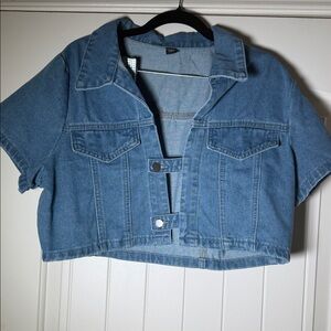 Chic Blue Cropped Denim Jacket